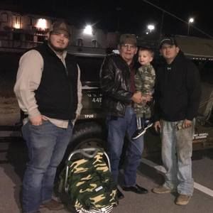 Meet your Posher, Cody